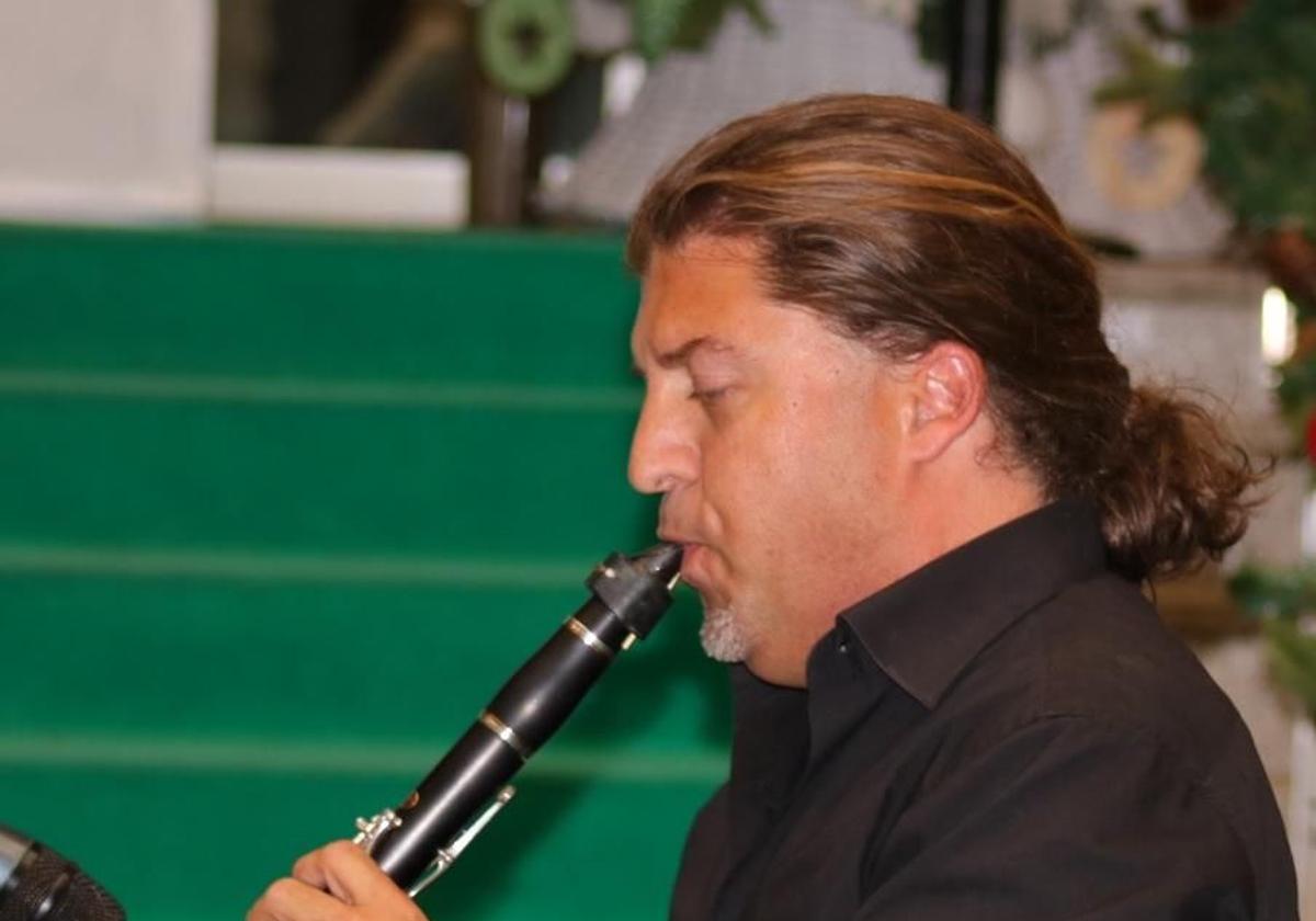 Jitterbug Jazz Band comes to the English Cemetery in Malaga