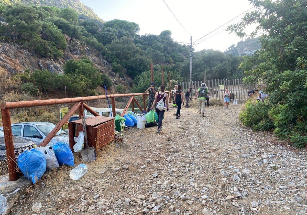 Rubbish collected by volunteers at the entrance of Eco Reserva Ojén on Saturday afternoon.